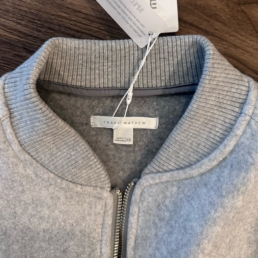 NWT Travis Mathew Gray zip up jacket for women size XS - Picture 5 of 8